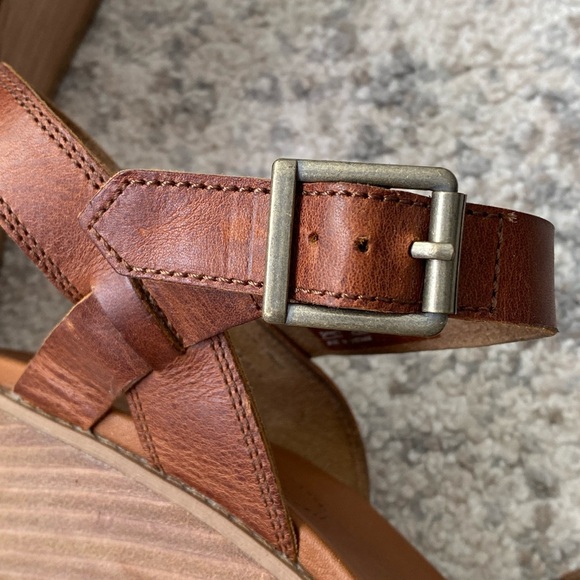 Timberland Danforth Wedge Sandals - Picture 9 of 12